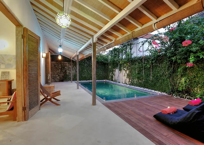 007 Villa *